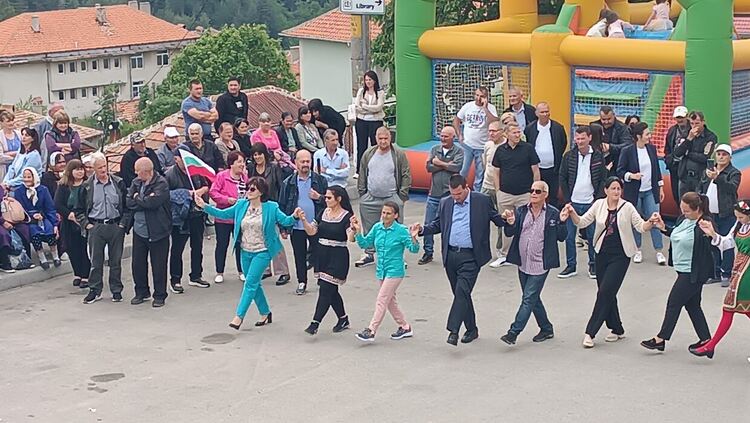 Вълнуващ събор в Припек,гостува Цвета Караянчева/снимки/