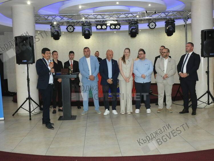 Петър Петков е новият президент на Ротари клуб Кърджали,  ротарианците удрят рамо на детския футбол