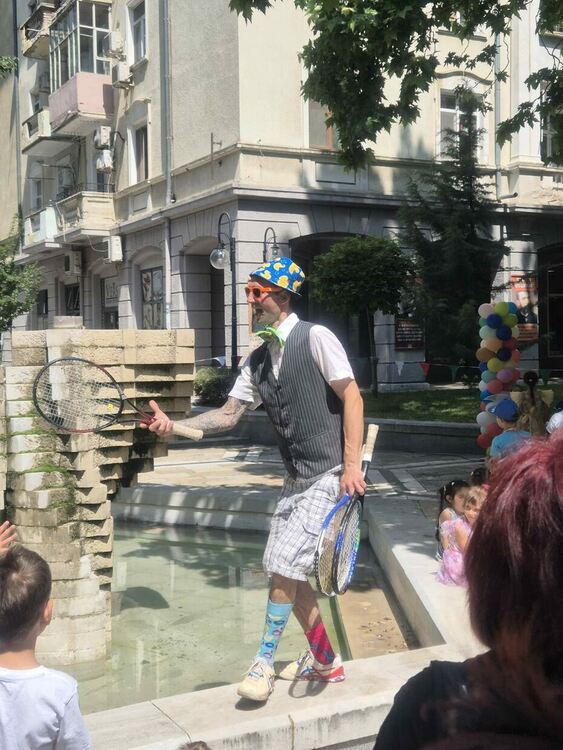 Стотици деца и родители изпълниха Централната градска алея в Димитровград на 1 юни