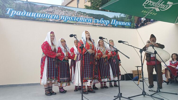 Вълнуващ събор в Припек,гостува Цвета Караянчева/снимки/