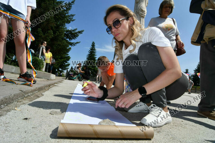 Балони с послания и хвърчила полетяха в Деня на детето в Хасково