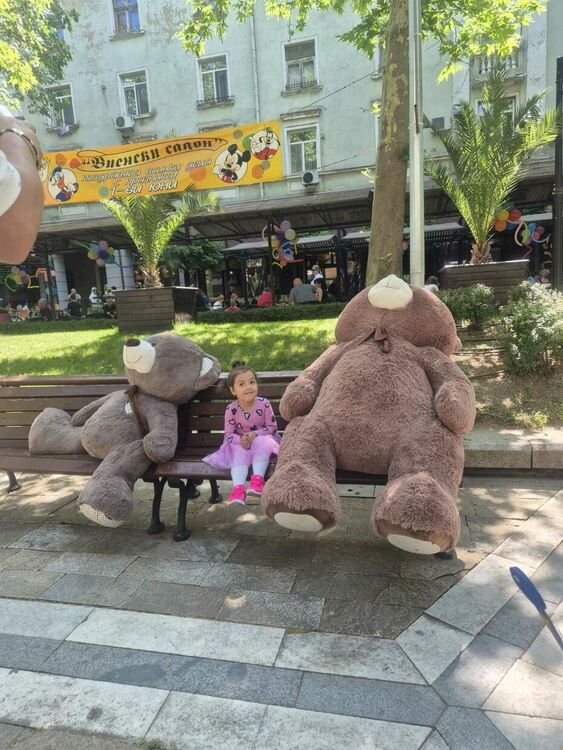 Стотици деца и родители изпълниха Централната градска алея в Димитровград на 1 юни