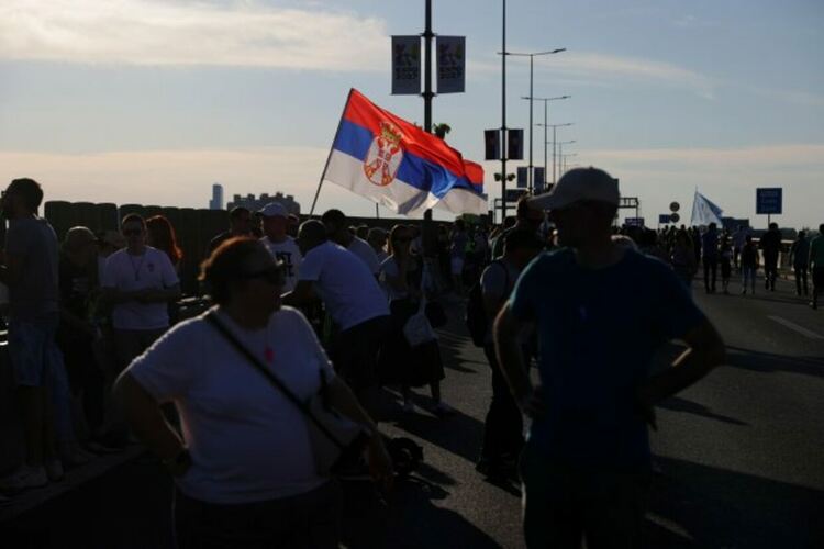 Кадър от протестите в Сърбия