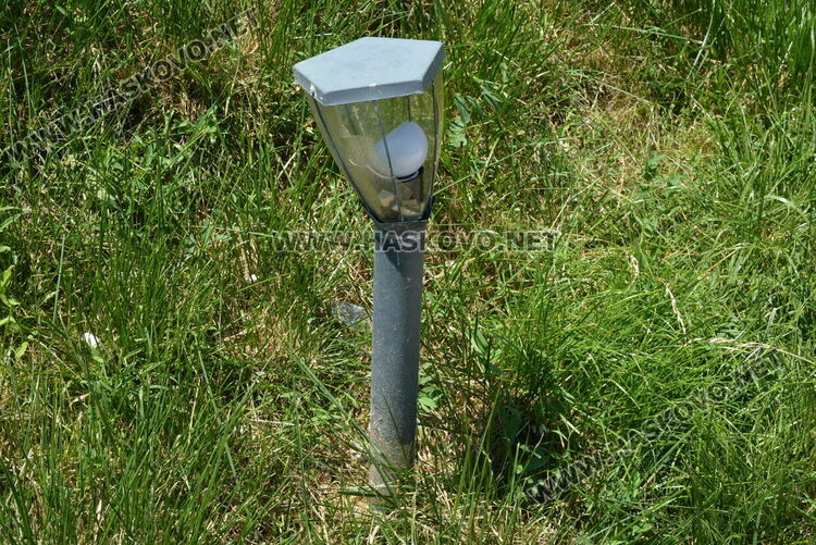 Хасковлия: Младежи чупят лампи, пейки и съоръжения в парка зад ДНА