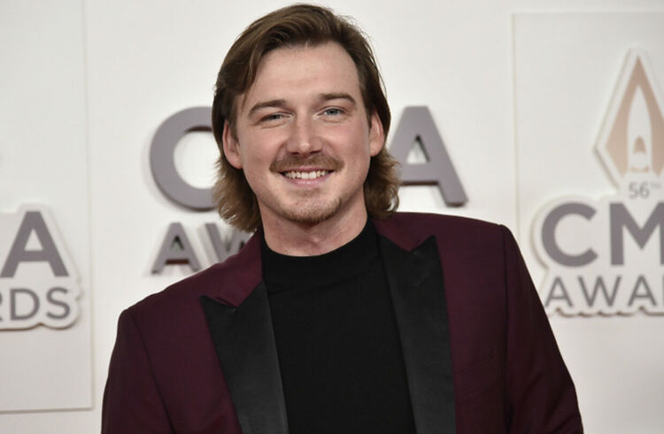 Морган Уолън отново е на първо място в класацията на „Билборд“ за албуми