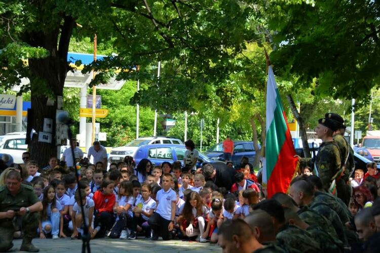 149 години безсмъртие – Асеновград се поклони пред Ботев