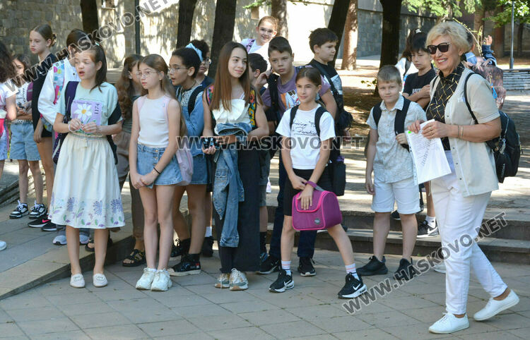 Започна „малката матура“ по БЕЛ за четвъртокласниците
