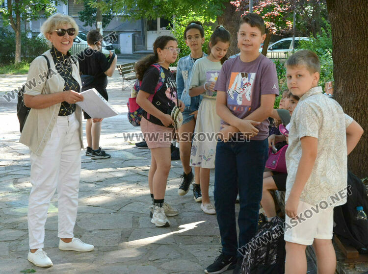 Започна „малката матура“ по БЕЛ за четвъртокласниците