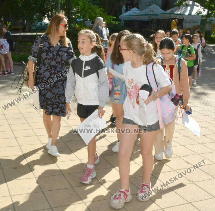 Започна „малката матура“ по БЕЛ за четвъртокласниците