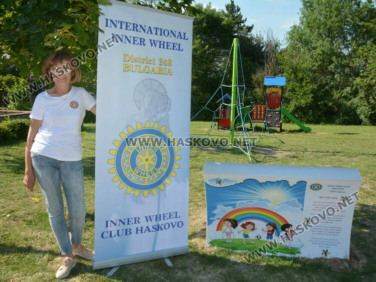 „Инър уил“ Хасково обособи детски кът на „Ямача“ с поставяне на нови съоръжения