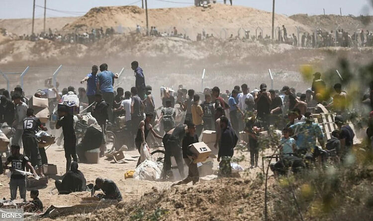 Израел блокира достъпа до хуманитарни центрове в Газа, жертвите се множат