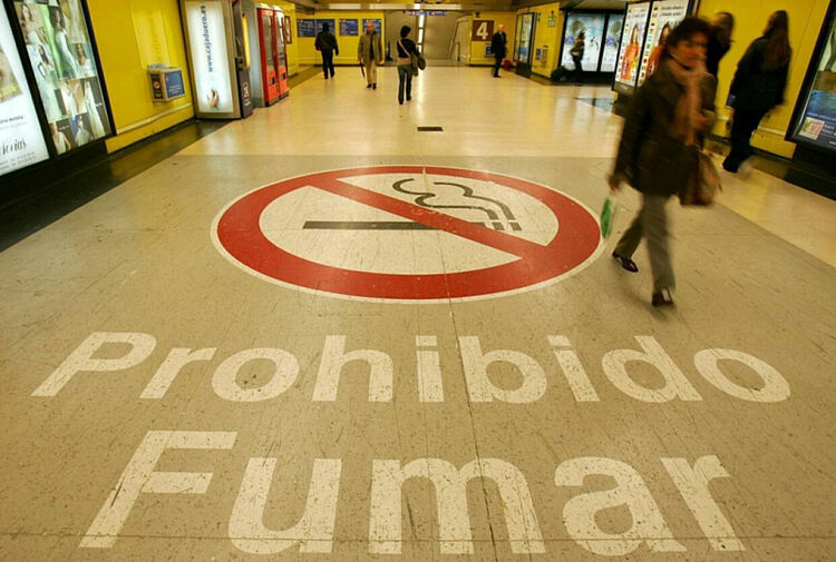 Пушенето забранено! Франция и Испания със строги санкции за тютюнопушенето