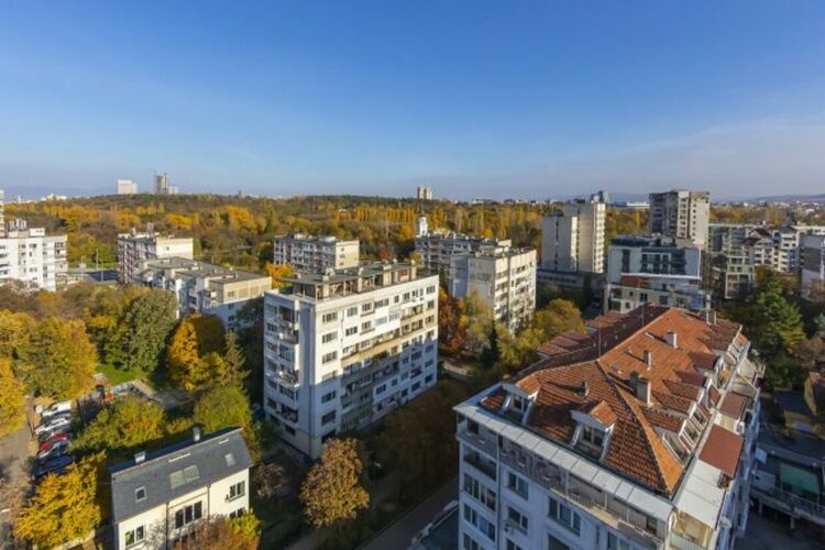 Цените на жилищата в София минаха психологическата граница от 2000 евро/кв.м и се очаква да скочат с още 18 на сто до края на годината