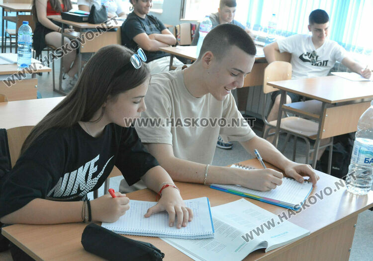 Гимназията по туризъм представи 5 специалности пред бъдещи възпитаници