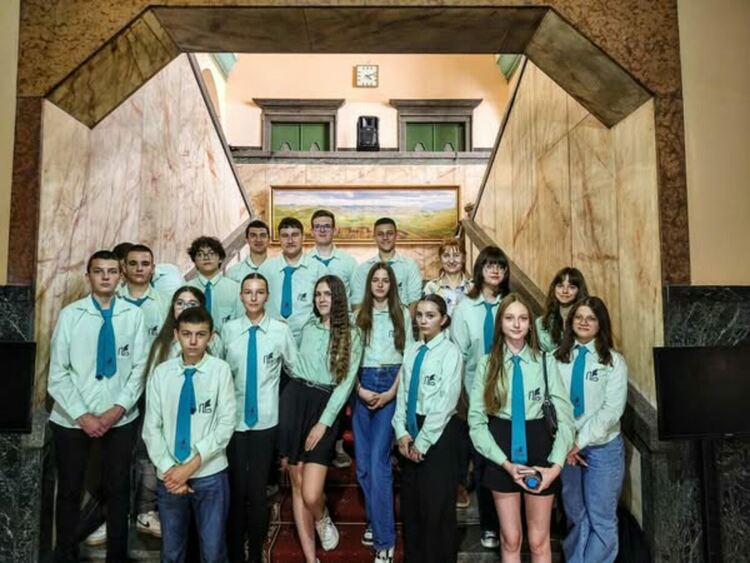 В сградата на Минната дирекция в Перник бe представена картината „Дойрански позиции“ 