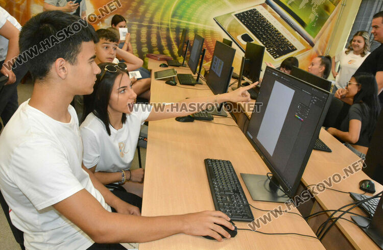 Гимназията по туризъм представи 5 специалности пред бъдещи възпитаници