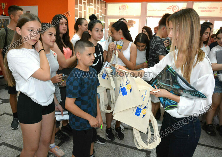 ПМГ-Хасково отвори врати за бъдещи гимназисти, предстои състезание за прием на петокласници