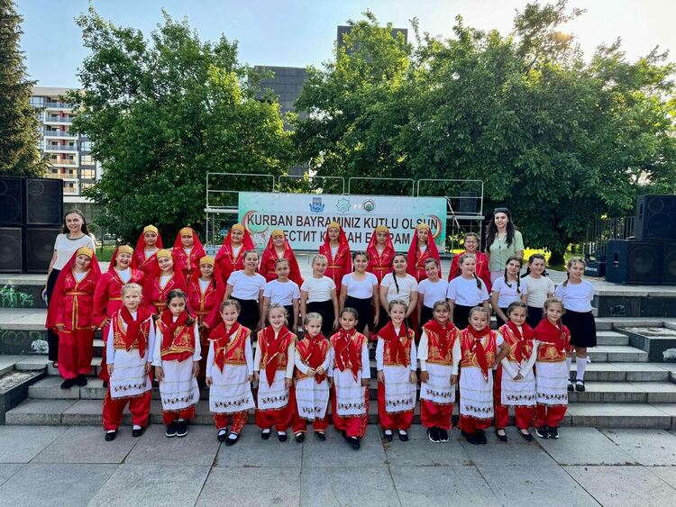 Читалище „Юмер Лютви“  зарадва Кърджали  с концерт за Курбан Байрам