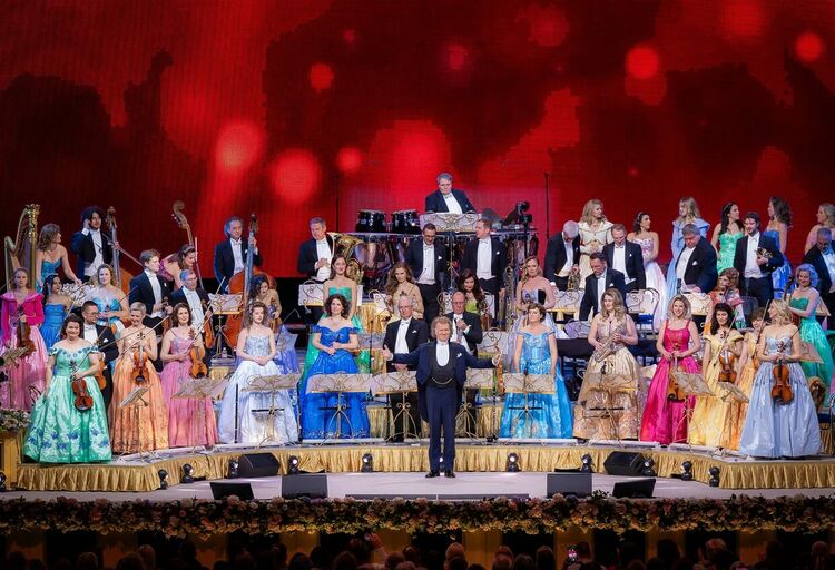 „Кралят на валса“ Андре Рийо се завръща в България през 2026 г.