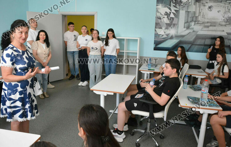 ПМГ-Хасково отвори врати за бъдещи гимназисти, предстои състезание за прием на петокласници