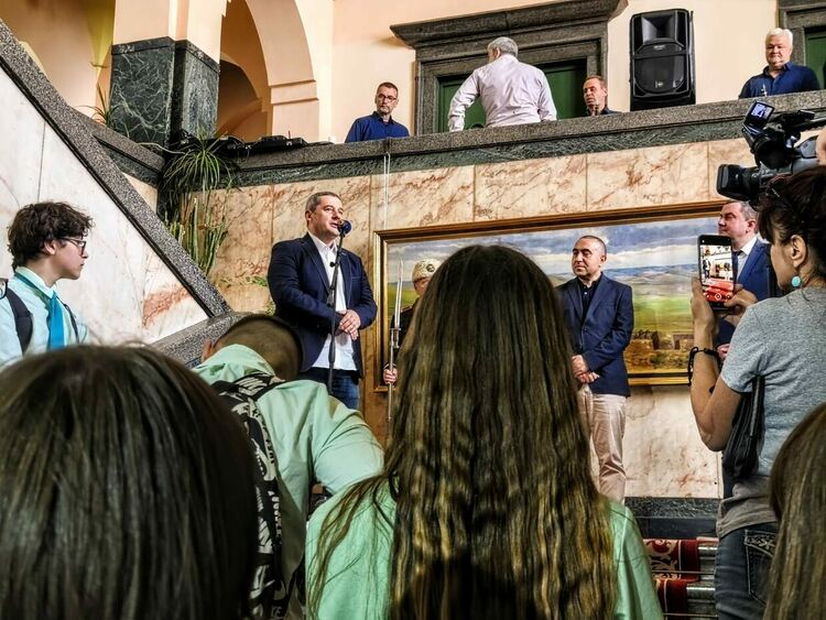 В сградата на Минната дирекция в Перник бe представена картината „Дойрански позиции“ 