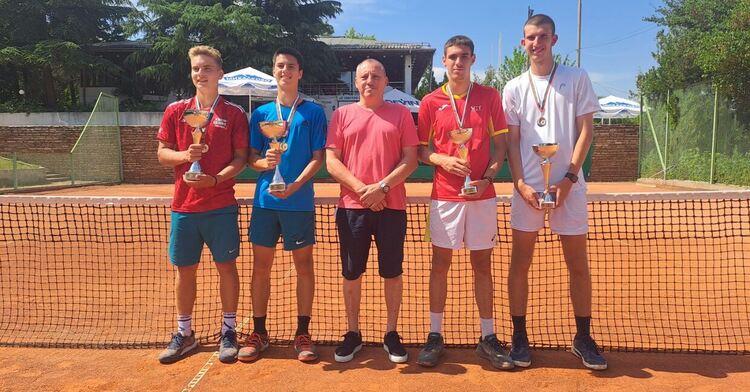 Димитровградчанин триумфира на Държавното първенство по тенис в Хасково 