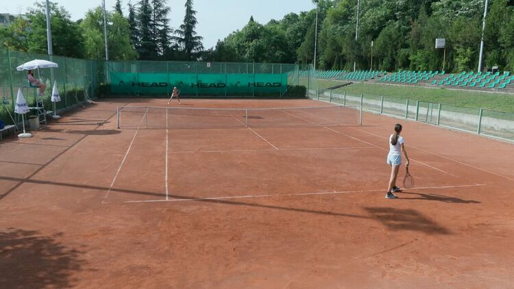 Шиков срещу Толев и Рангелова срещу Господинова са финалите на първенството по тенис в Хасково