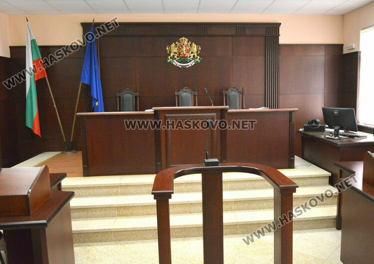 Бизнесмен съди кмета на Хасково за търга за наем на парк „Лебеда“