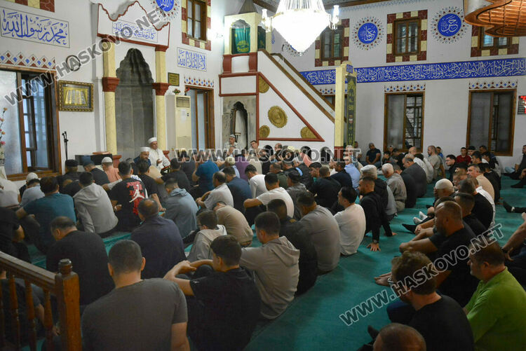 Мюсюлманите препълниха джамиите в Хасково за Курбан Байрам