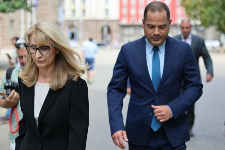 Горица Грънчарова - Кожарева и Калин Стоянов по време на опитите за съставяне на служебното правителство през лятото на 2024 г.