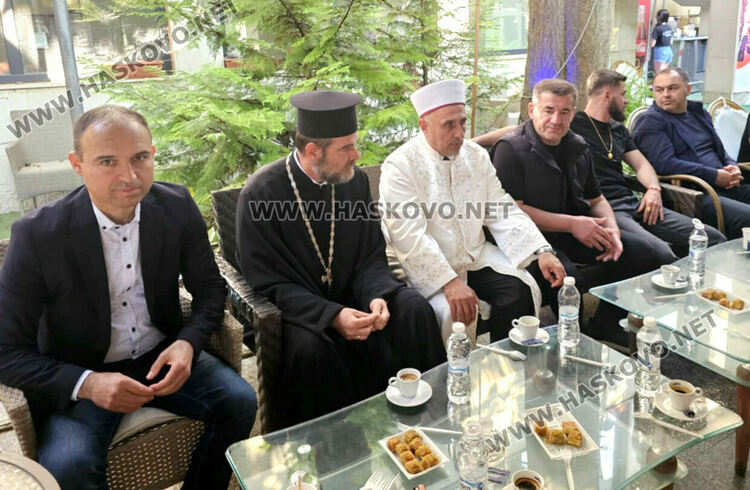 Мюсюлманите препълниха джамиите в Хасково за Курбан Байрам