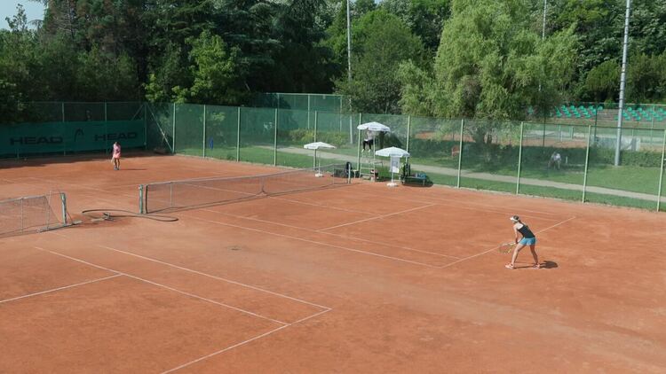 Шиков срещу Толев и Рангелова срещу Господинова са финалите на първенството по тенис в Хасково