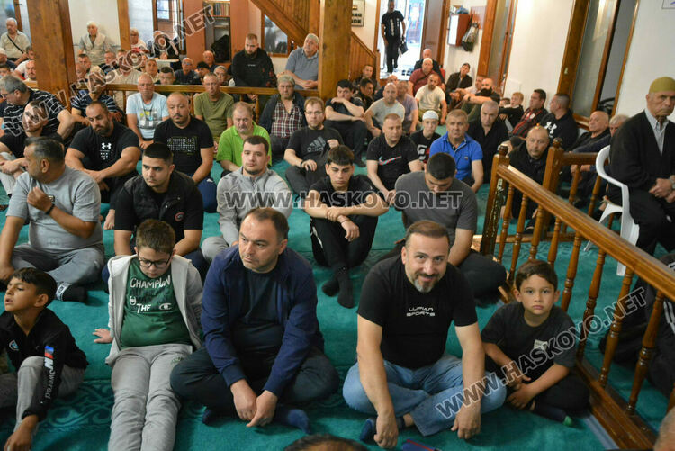 Мюсюлманите препълниха джамиите в Хасково за Курбан Байрам