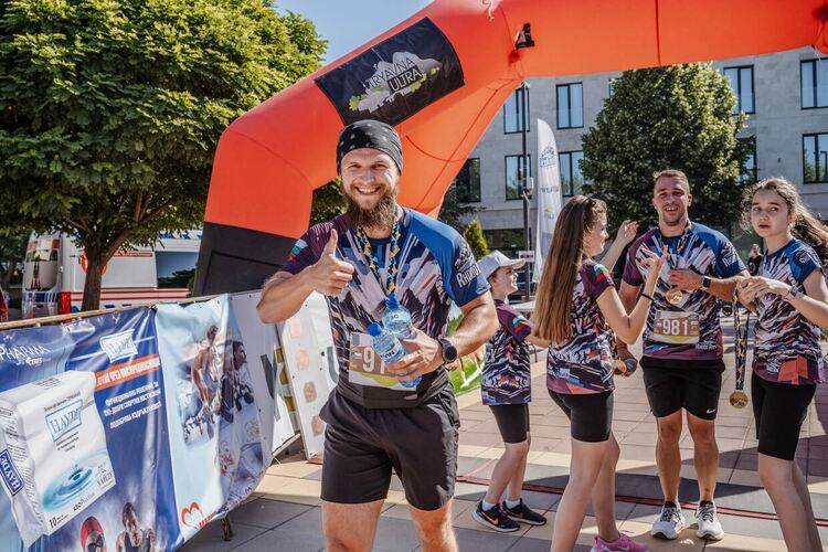 Днес Момчилград е домакин на международен ултрамаратон с участието на 600 бегачи