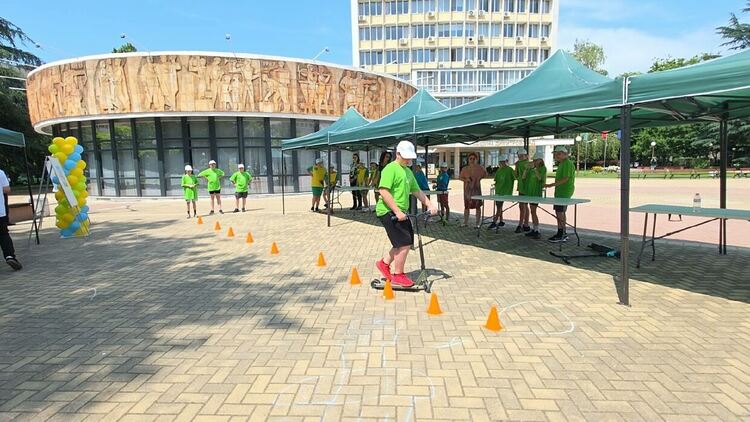 Петокласници от Димитровград премериха знания и умения в състезанието „Ваканция, здравей! Да играем безопасно!“ 