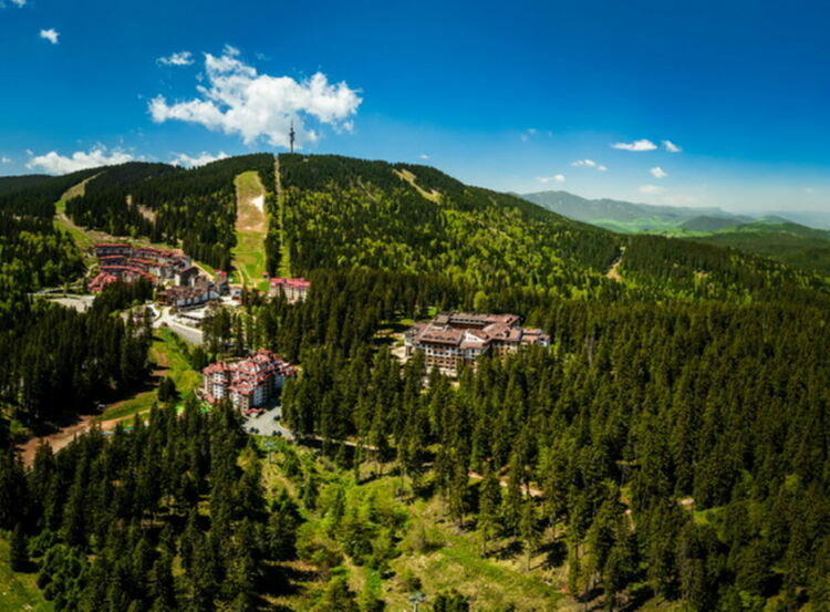 Пампорово АД организира ежегодната инициатива „Да почистим Пампорово заедно“