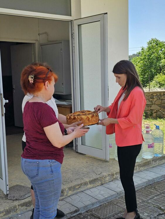 С молебен и символична първа копка започна строителството на новия параклис „Света Троица“ в Браница