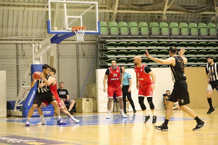 „Локомотив“ ликува, „Хасково“ отново със сребърните медали