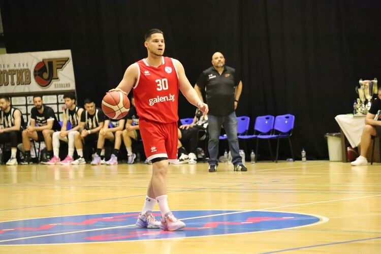 „Локомотив“ ликува, „Хасково“ отново със сребърните медали