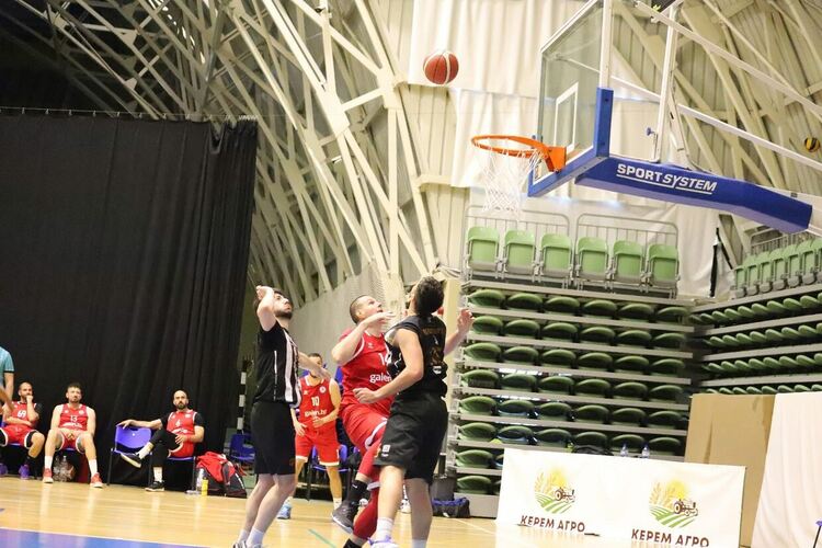 „Локомотив“ ликува, „Хасково“ отново със сребърните медали