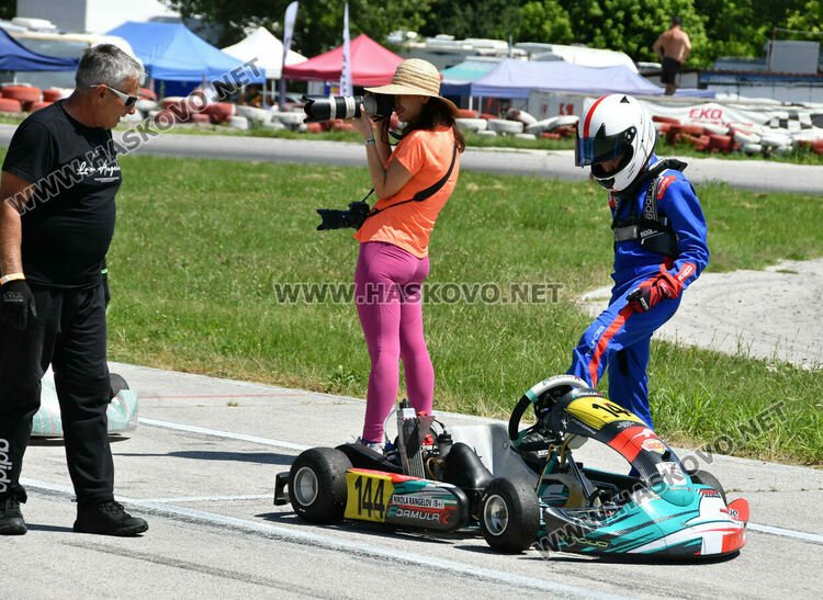 52 пилоти се включиха в 3-ия кръг на националния шампионат на картинг пистата край Хасково