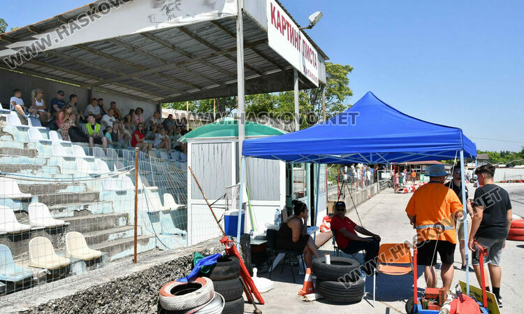 52 пилоти се включиха в 3-ия кръг на националния шампионат на картинг пистата край Хасково
