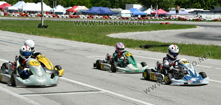 52 пилоти се включиха в 3-ия кръг на националния шампионат на картинг пистата край Хасково