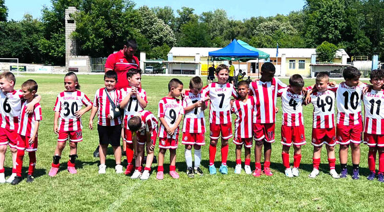 Шампионска титла и още призови места за ФК „Хасково“ от „Купа Димитровград“