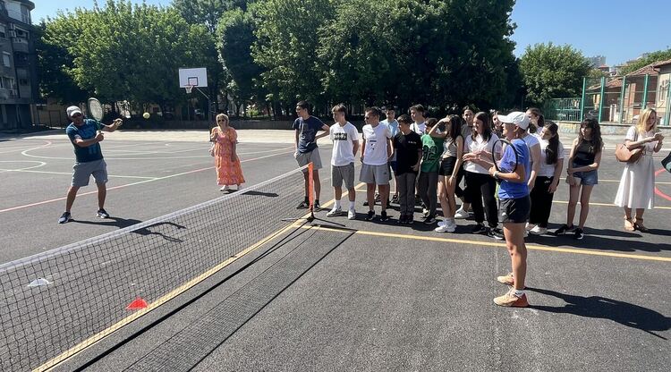 „Фондация Григор Димитров“ проведе открит урок по тенис в Хасково