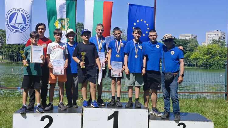 Нови успехи за димитровградските корабомоделисти