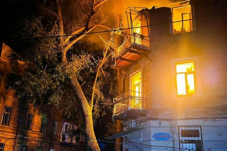 Русия удари родилен дом в Одеса и жилища в Киев. Двама загинали, повече от 10 ранени
