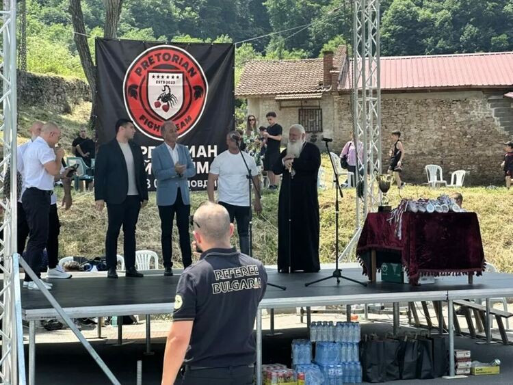 Кметът на Асеновград подкрепи турнирът за Купа „Бачковски манастир“