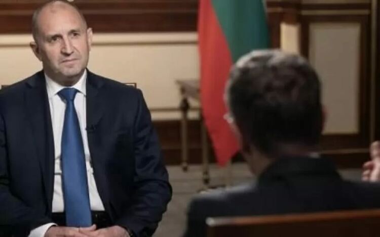 Румен Радев