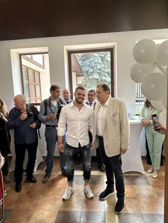 В Девин откриха ултрамодерна зала за Карлос Насар